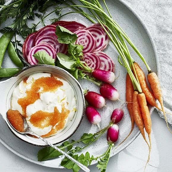 Cruditéer med löjromsdipp