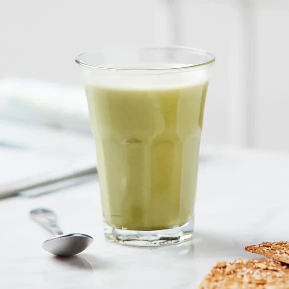 Laktosfri matcha latte