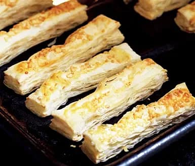 Brödpinnar med parmesan