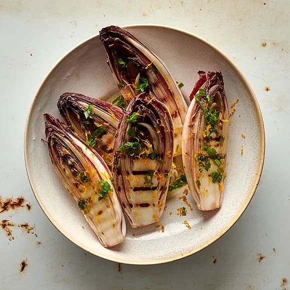 Grillad endive med apelsin- och dragonvinägrett