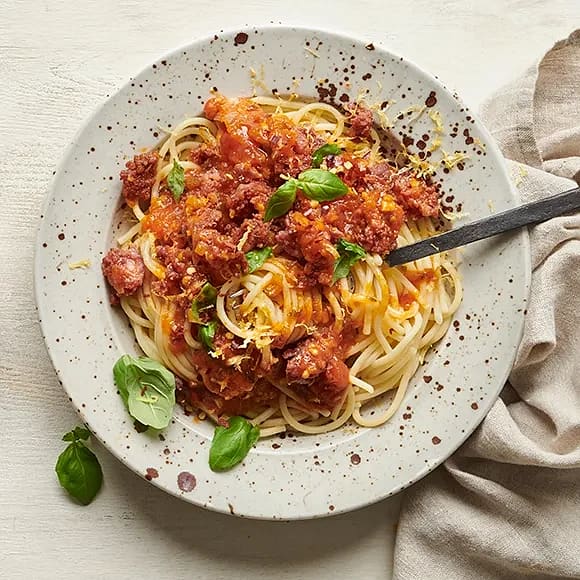 Pasta med tomatsås och salsiccia | Recept 