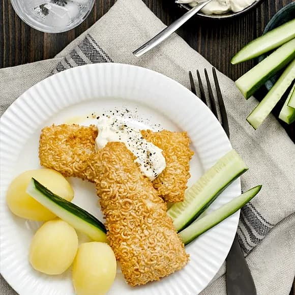 Sprödbakad torsk med cornichonskräm