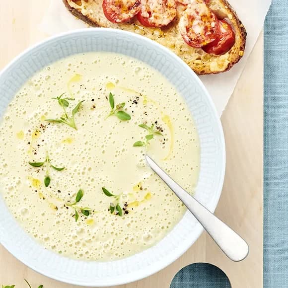 Rotsellerisoppa med osttoast