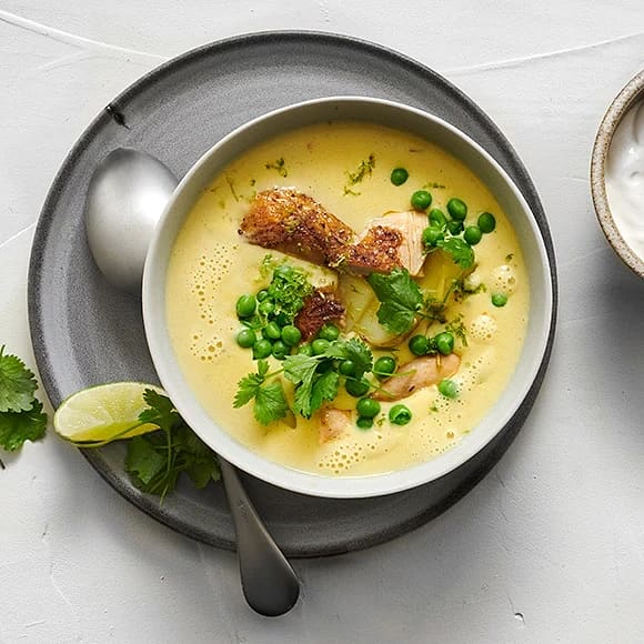 Kycklingsoppa med potatis och curry | Recept 