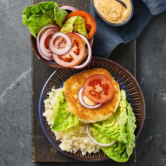 Halloumiburgare med paprikayoghurt