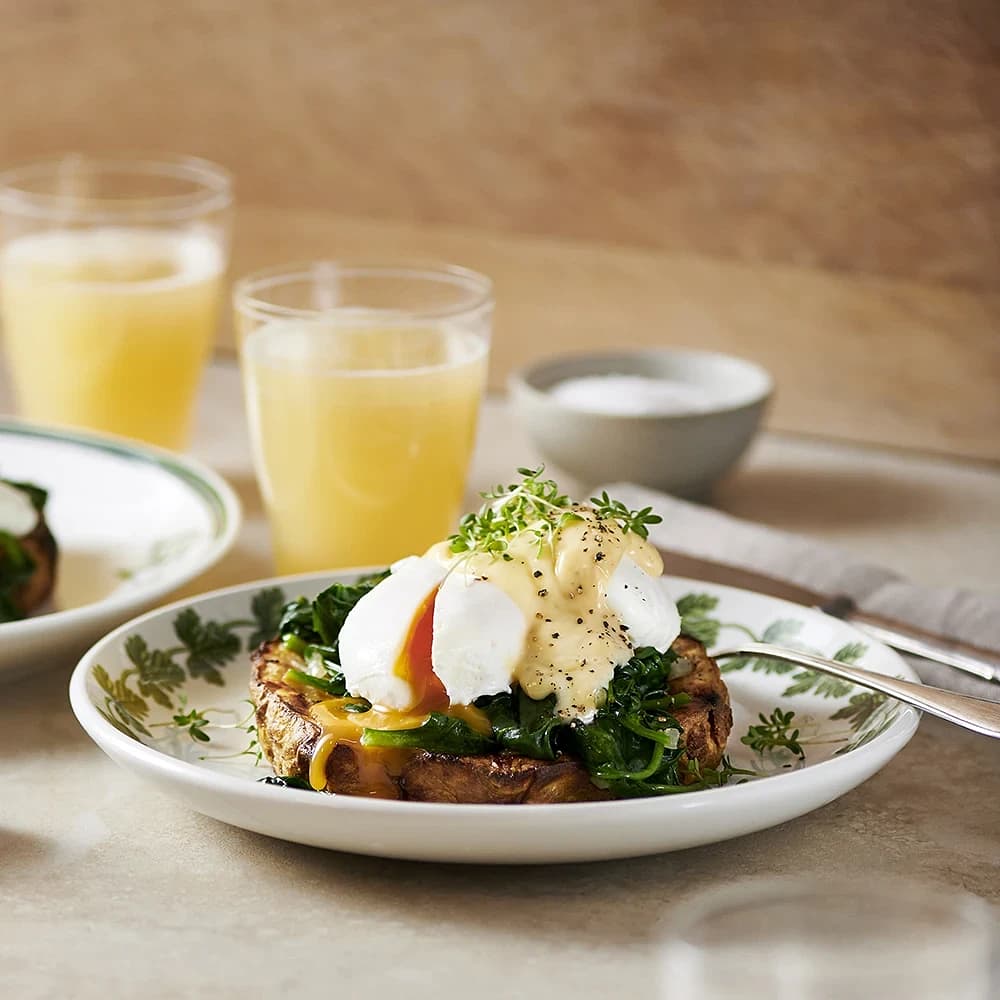 Rostad rotselleri med spenat, pocherat ägg och tryffelhollandaise