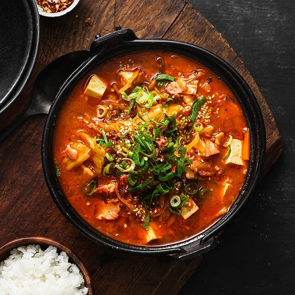 Kimchi jjigae – Koreansk kimchigryta-image