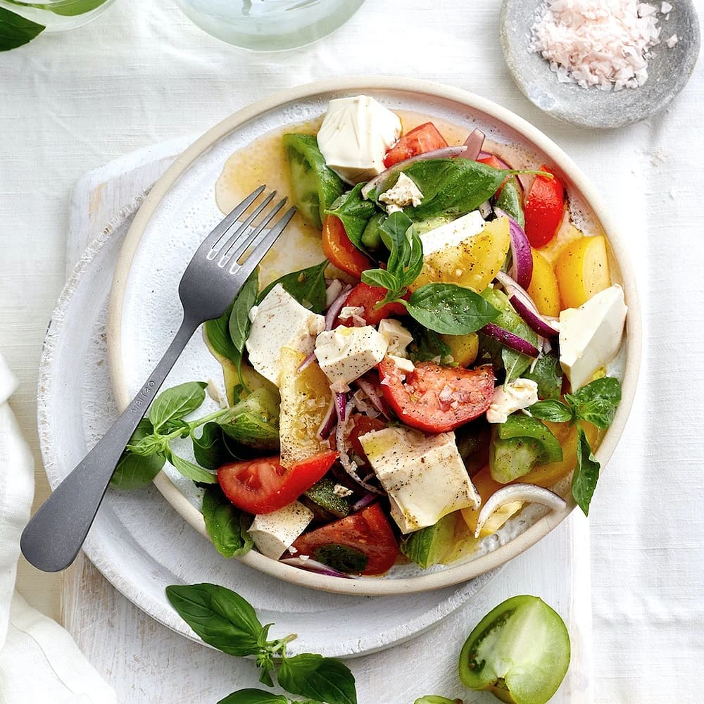 Tomatsallad med silkestofu och citronette