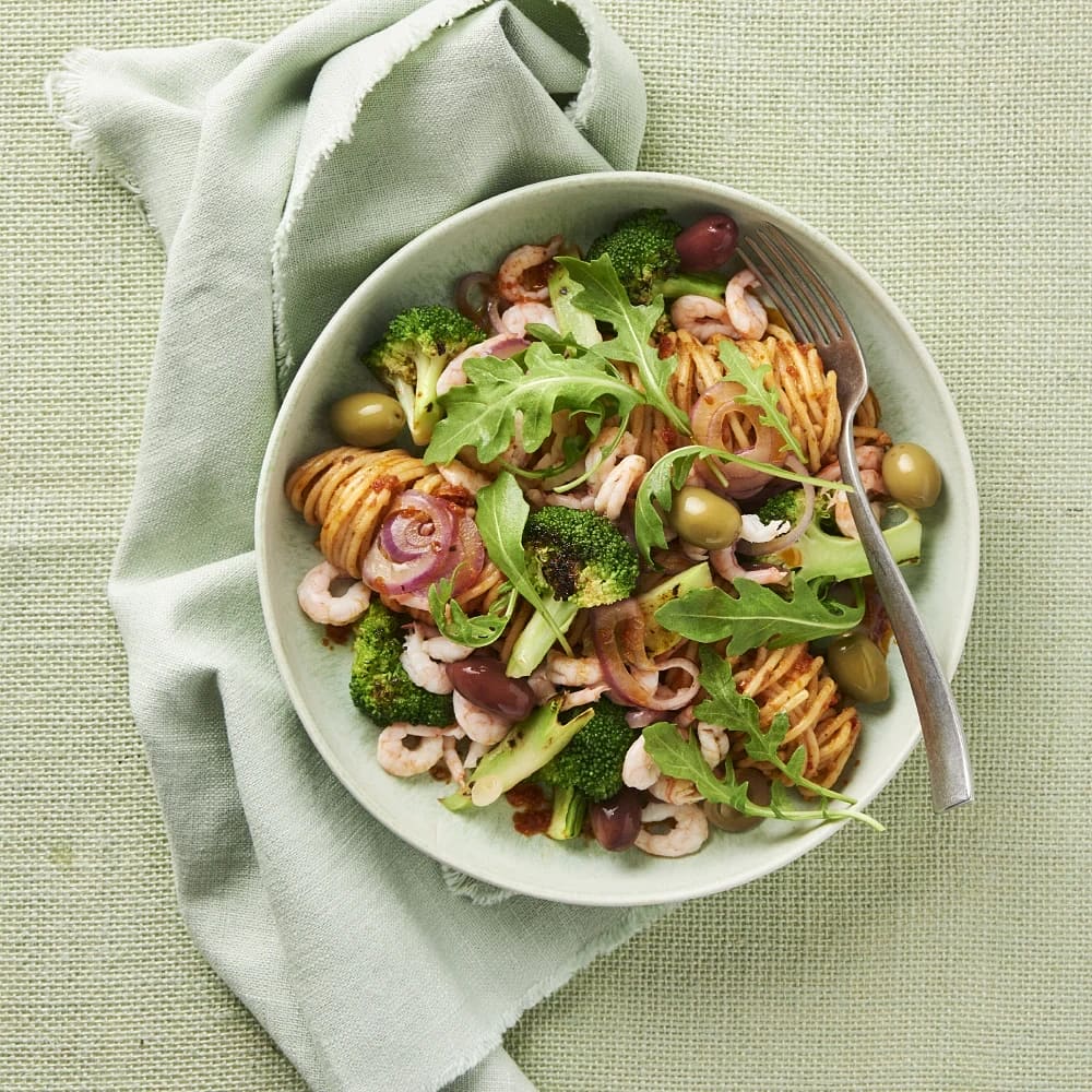 Pasta arrabbiata med räkor och broccoli | Recept 