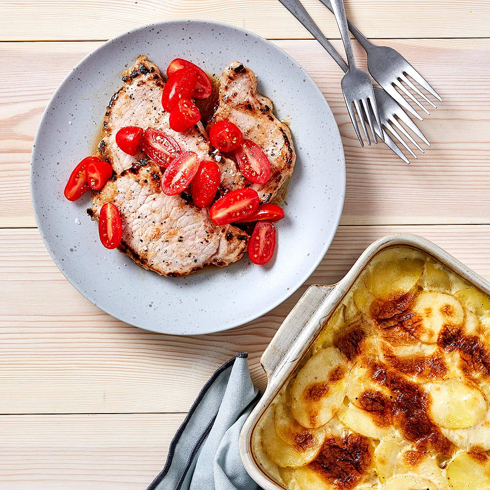 Vitlöksstekt fläskkotlett med potatisgratäng