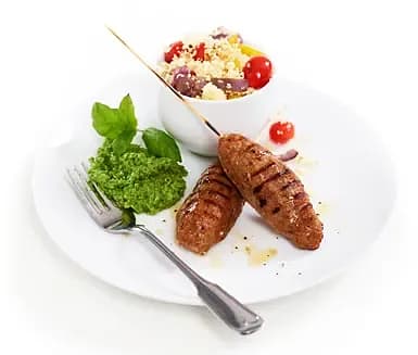 Lammkebab med ärt- och myntahumus