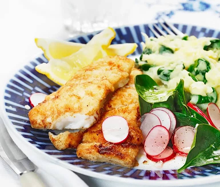 Halstrad torsk med spenat och jordärtskockspuré