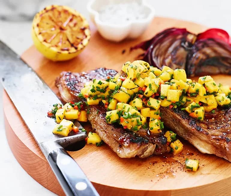 Mangosalsa med chili och gräslök