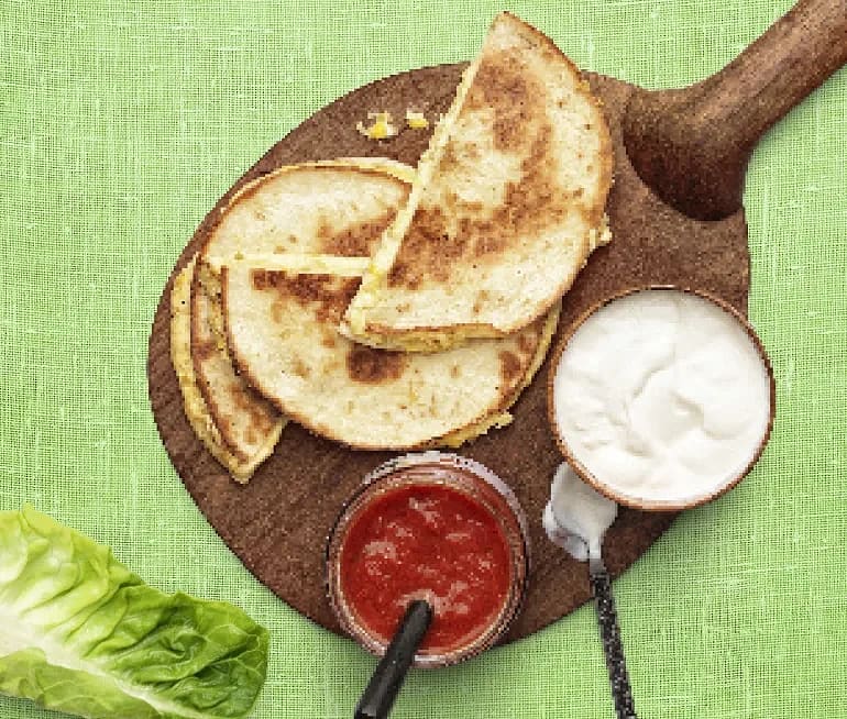 Majs- och jalapeñoquesadilla