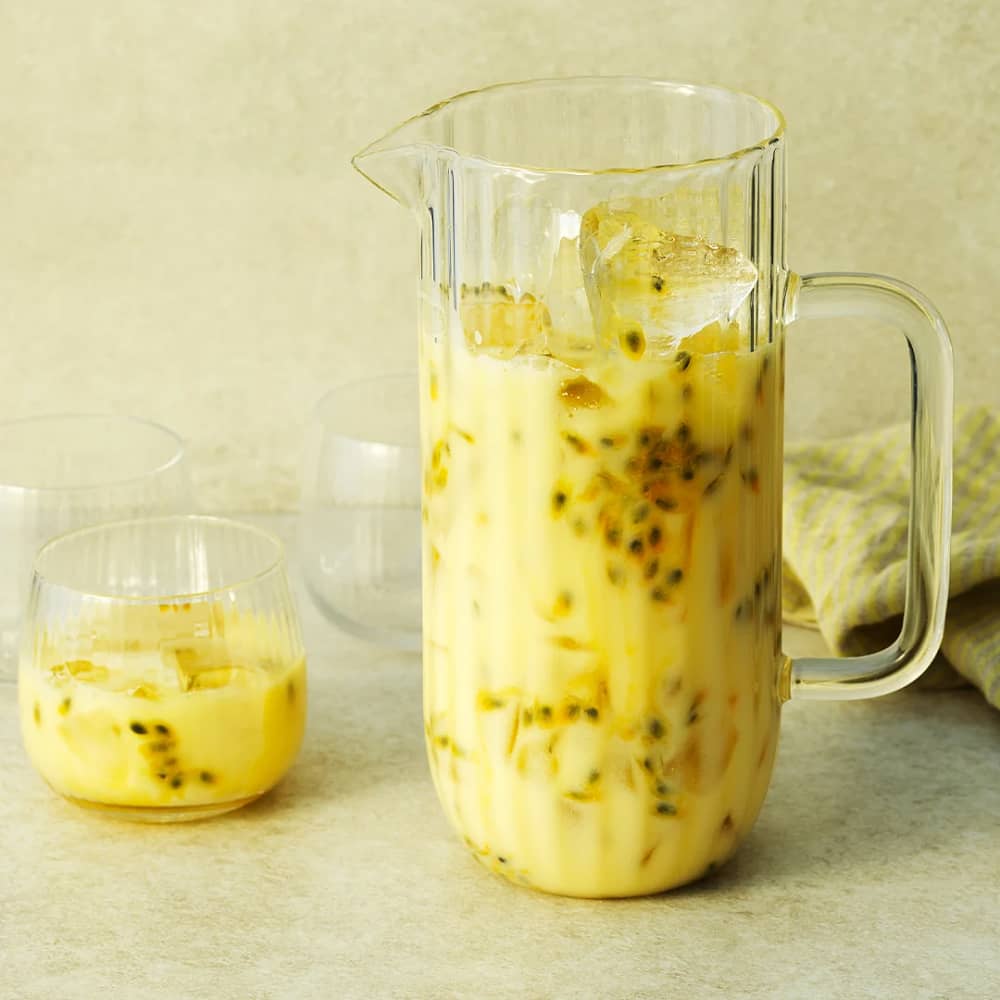 Tropisk bål med mango, passion och kokos