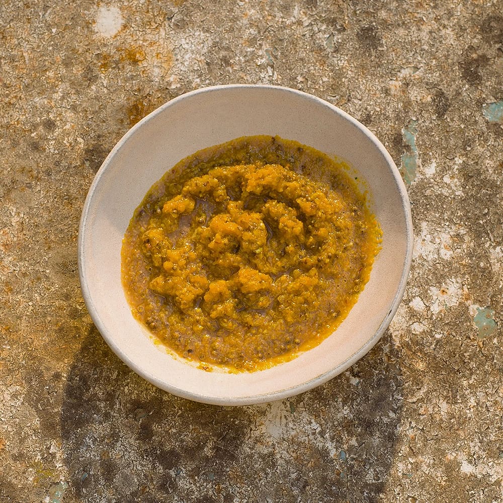 Syrlig thaimarinad med gurkmeja och citrongräs